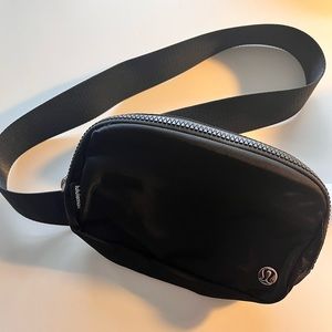 Lululemon black everywhere belt bag
